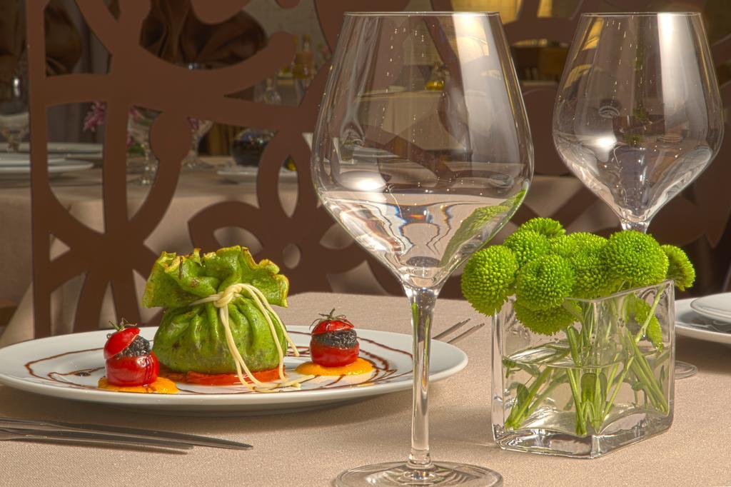 Triada Hotel София Экстерьер фото