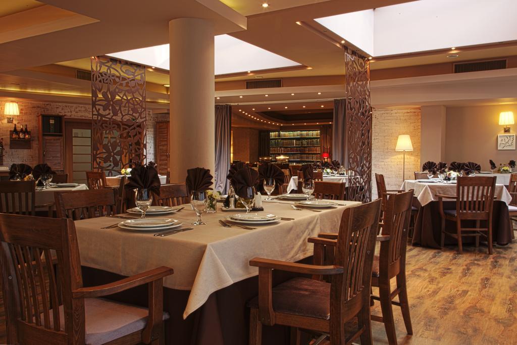 Triada Hotel София Экстерьер фото
