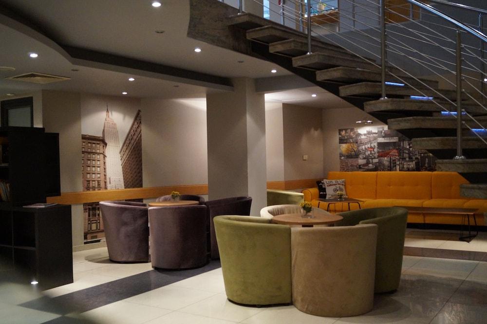 Triada Hotel София Экстерьер фото
