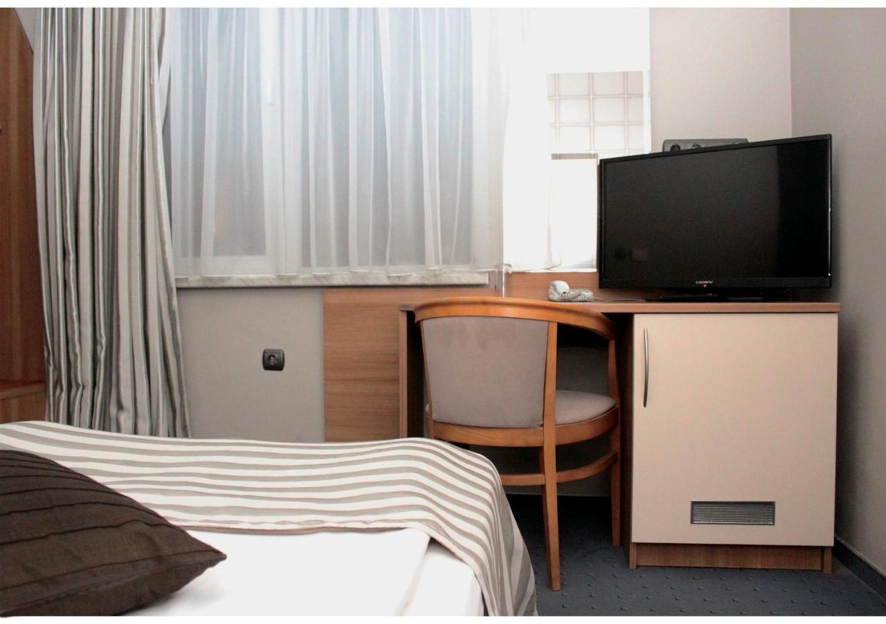 Triada Hotel София Экстерьер фото