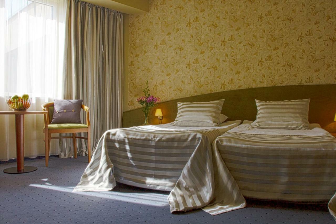 Triada Hotel София Экстерьер фото